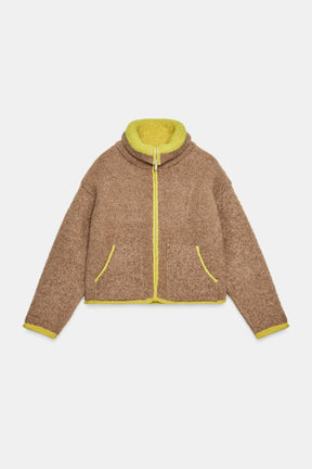 Strickjacke mit kontrastierendem Besatz