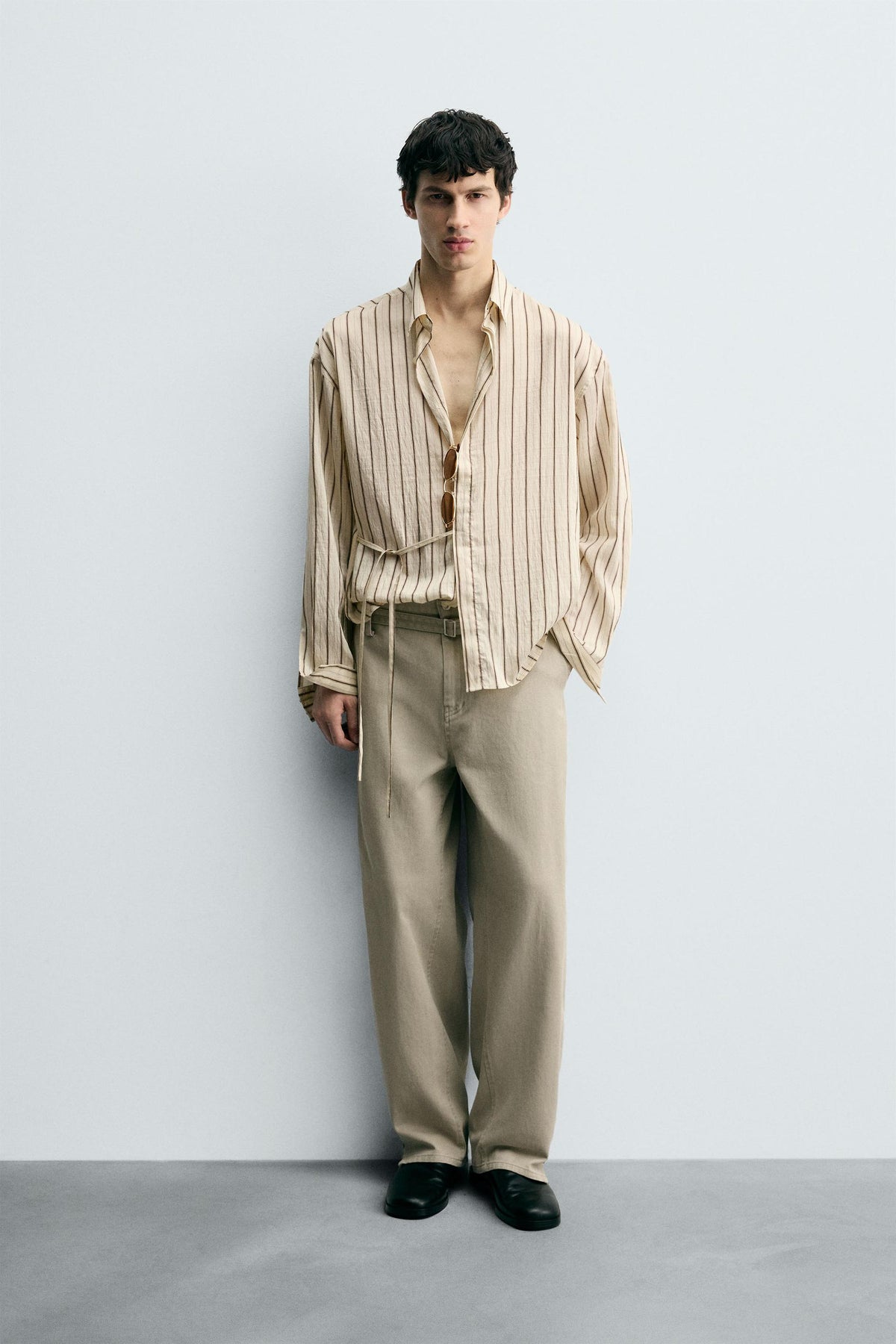 STRIPED SHIRT WITH BOW - Image 1