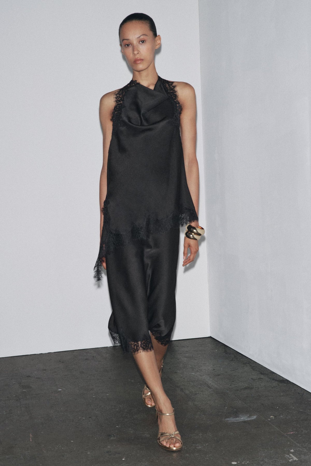 Spitzen-Neckholder-Top