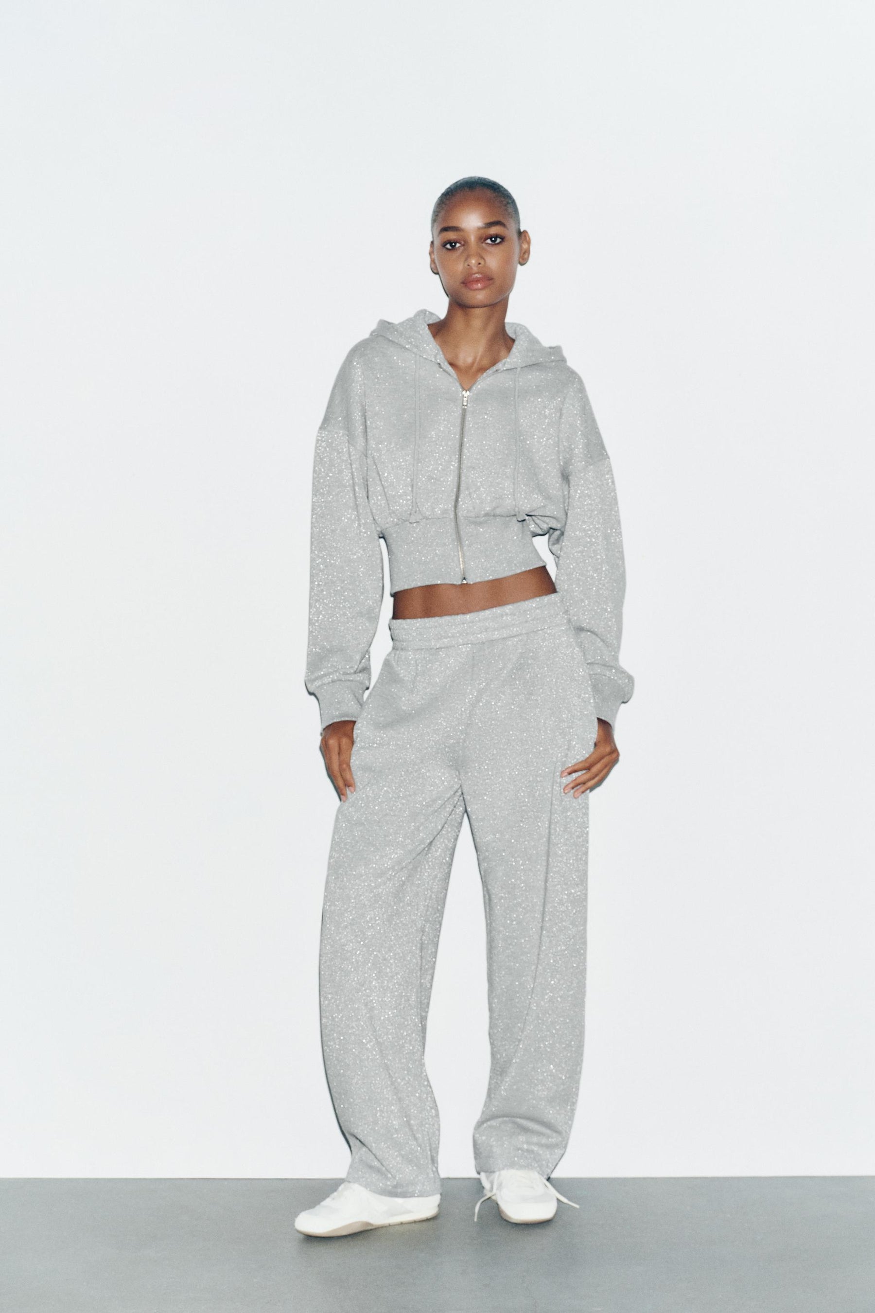 Hose mit Metallic-Faden