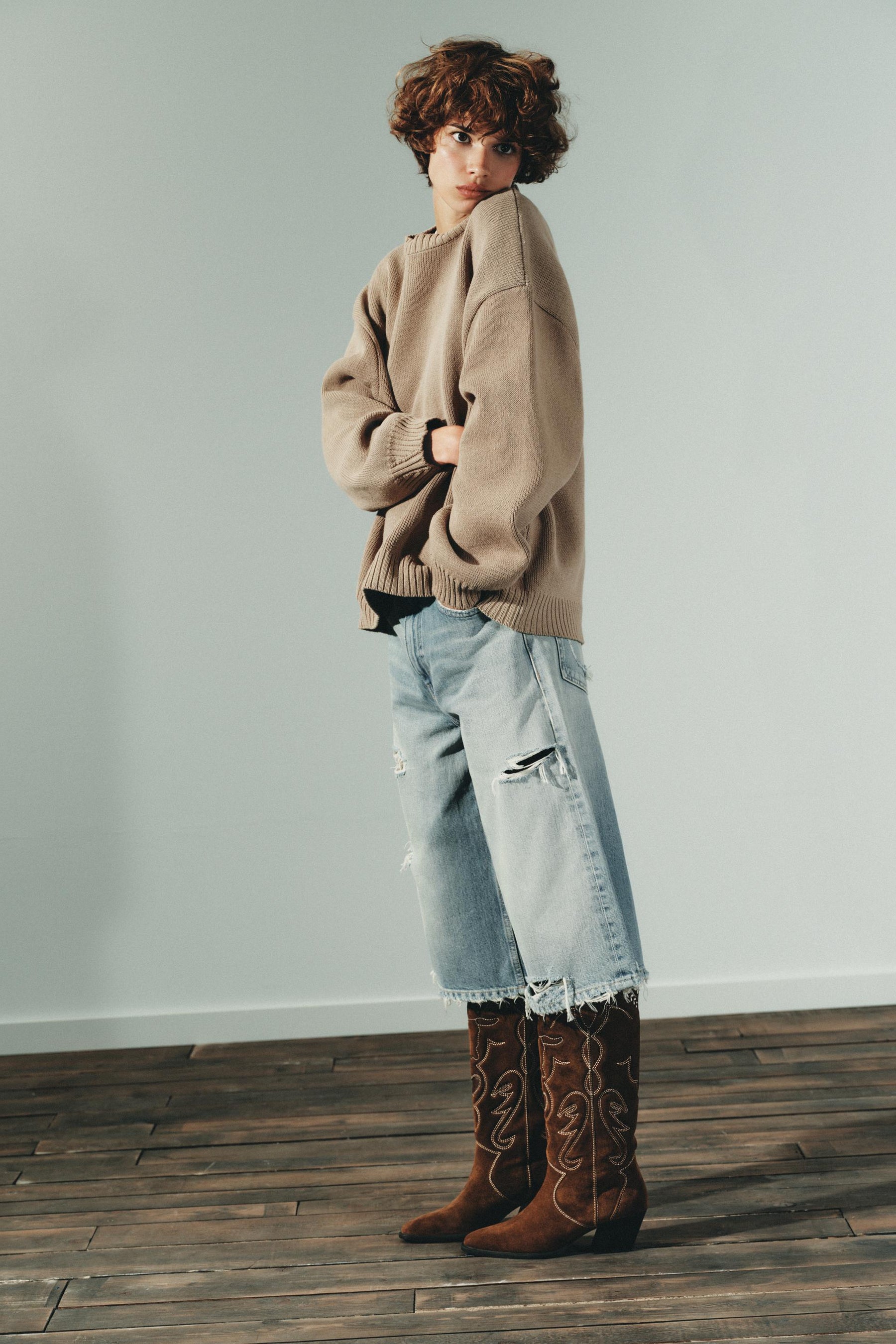 ÜBERGRÖSSERTER STRICKPULLOVER