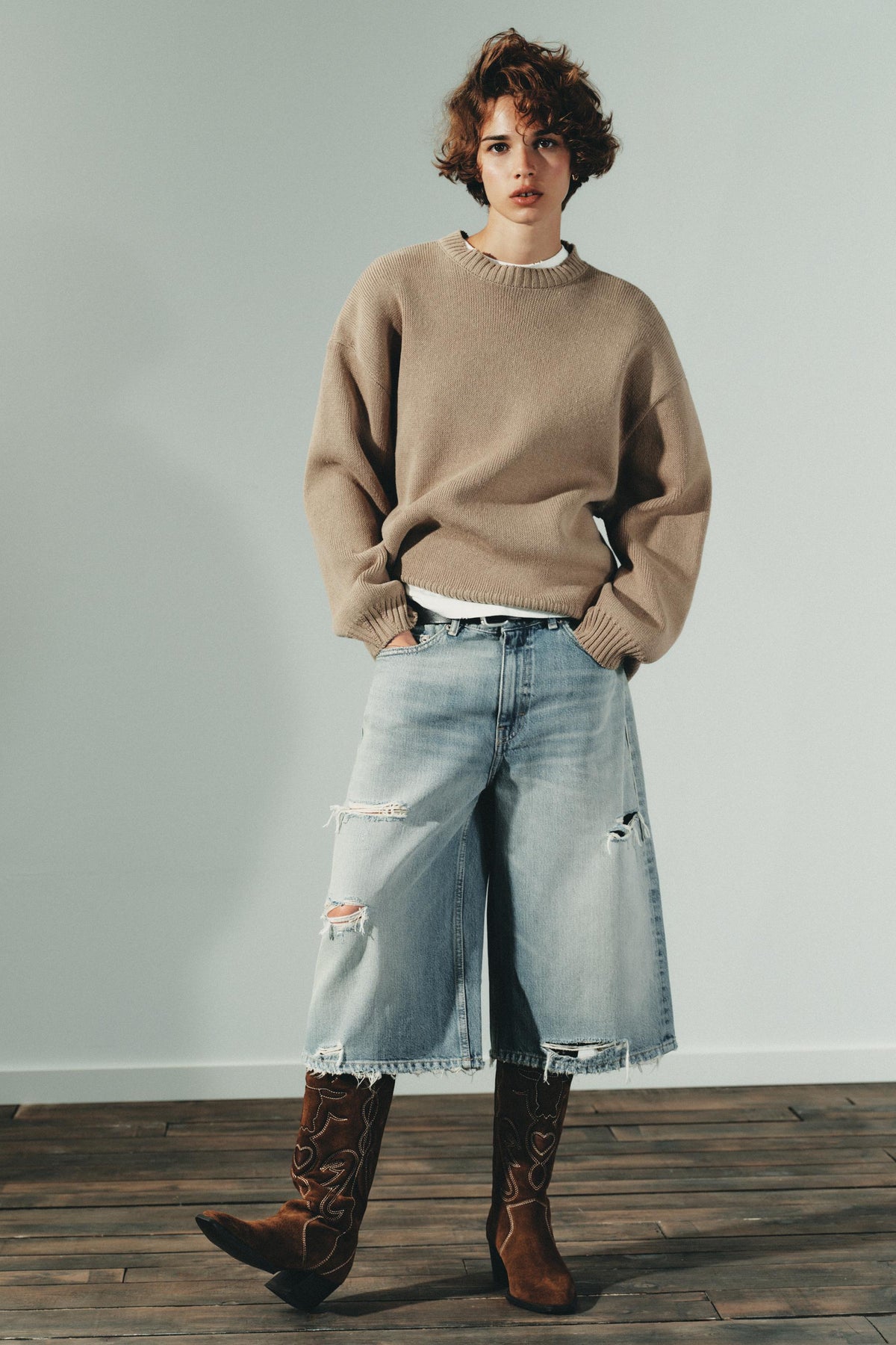 ÜBERGRÖSSERTER STRICKPULLOVER