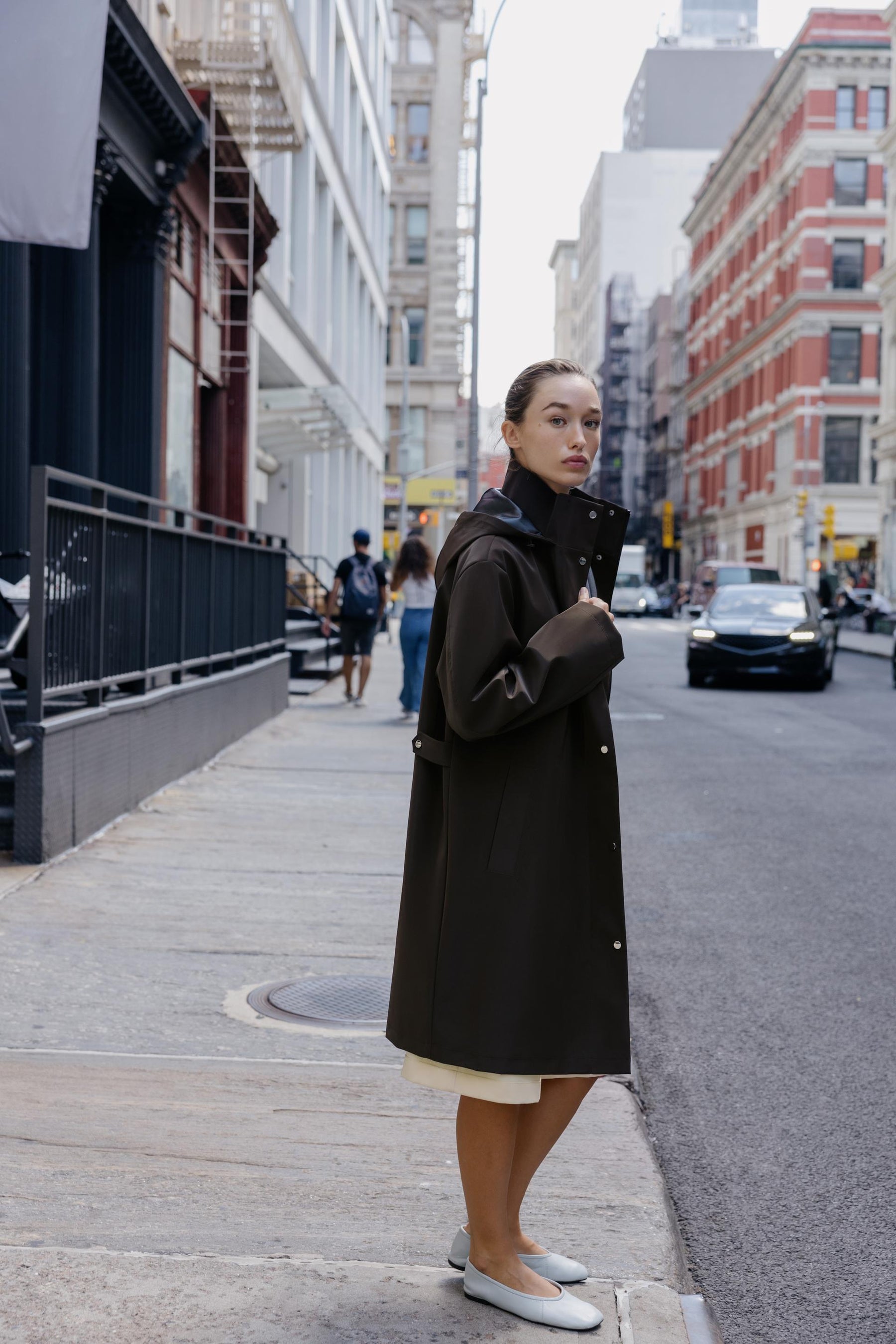 RUBBERISED HOODED RAINCOAT - Image 5