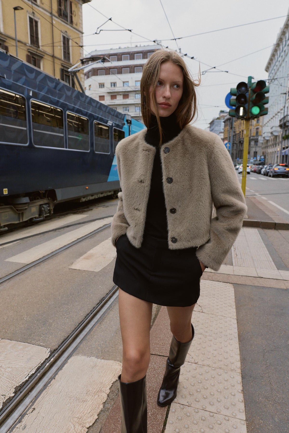 Kurze Jacke aus Kunstpelz