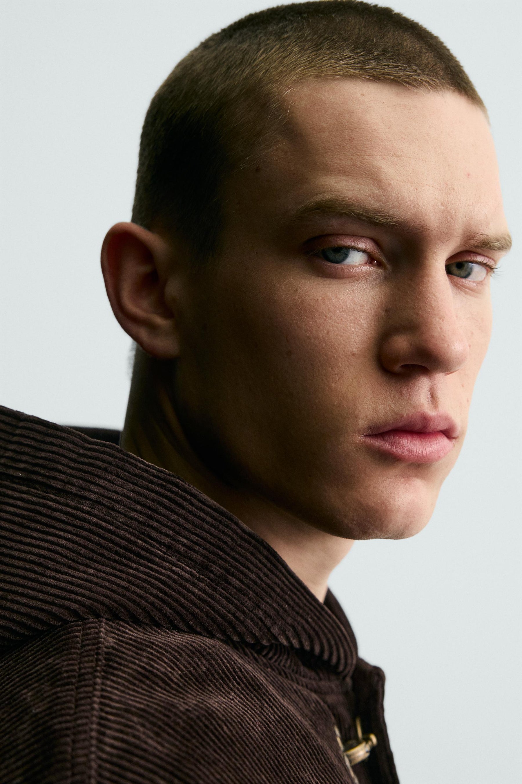 Cordjacke mit Knebelverschluss