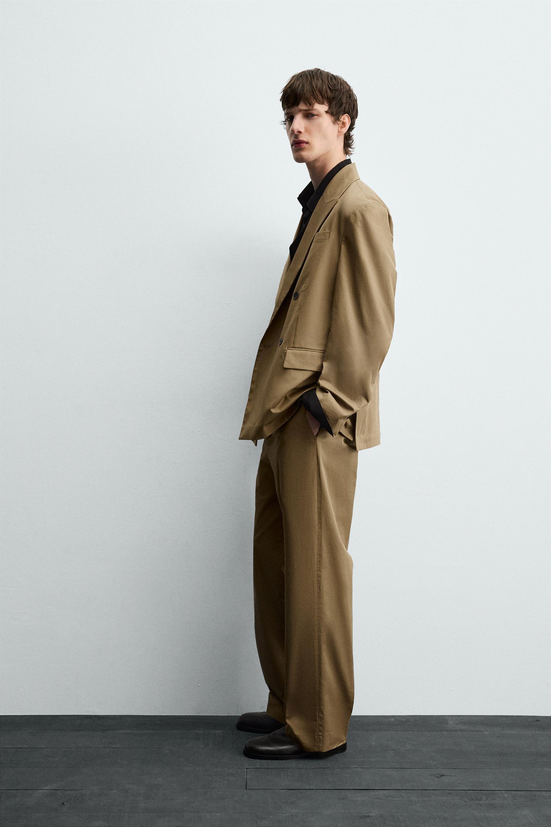 LIMITED EDITION DOUBLE-BREASTED BLAZER - Image 4