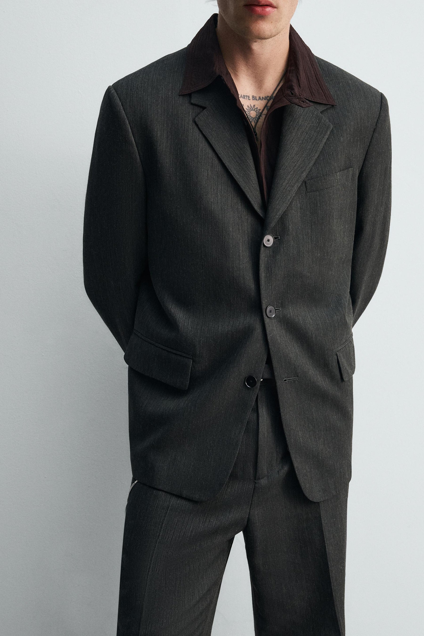 LIMITED EDITION TEXTURED BLAZER - Image 5