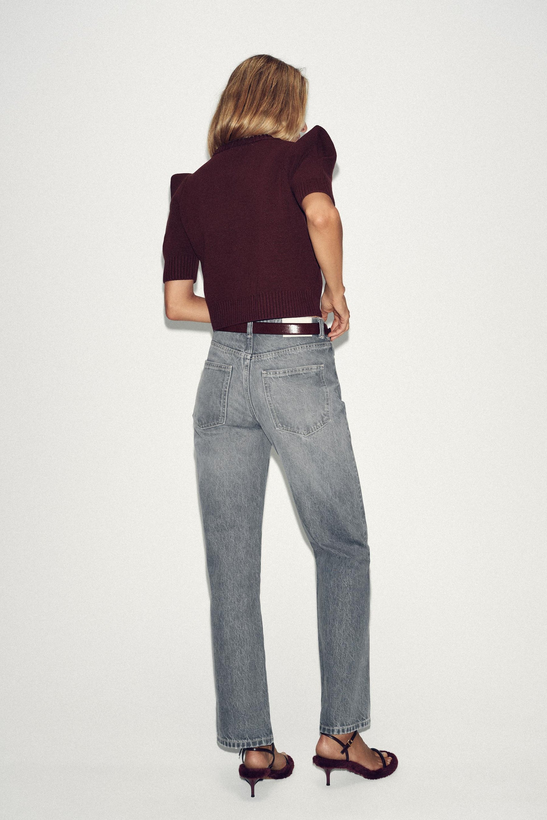 Strickpullover mit gepolsterten Schultern