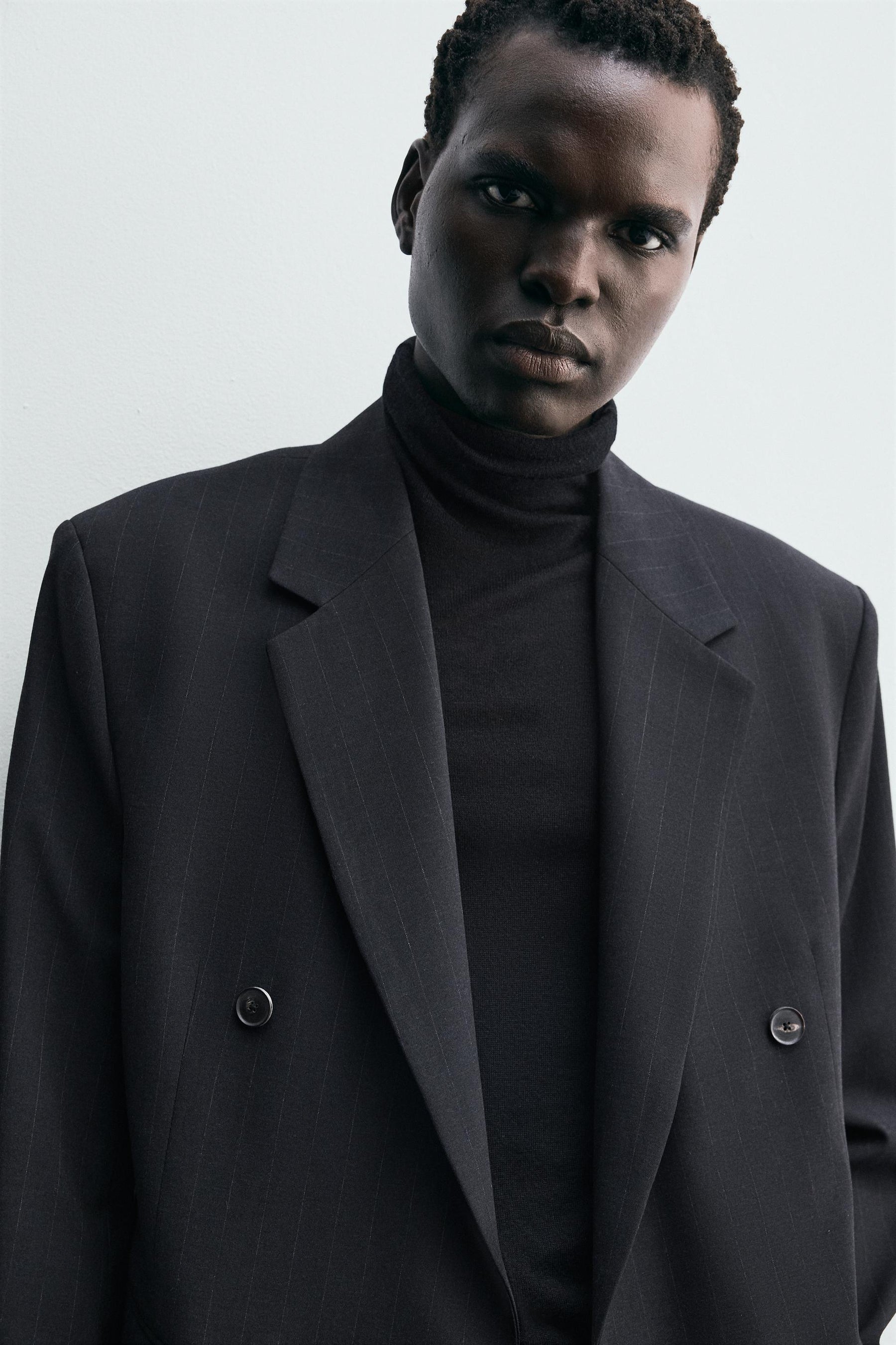 DOUBLE-BREASTED PINSTRIPE SUIT BLAZER - Image 6