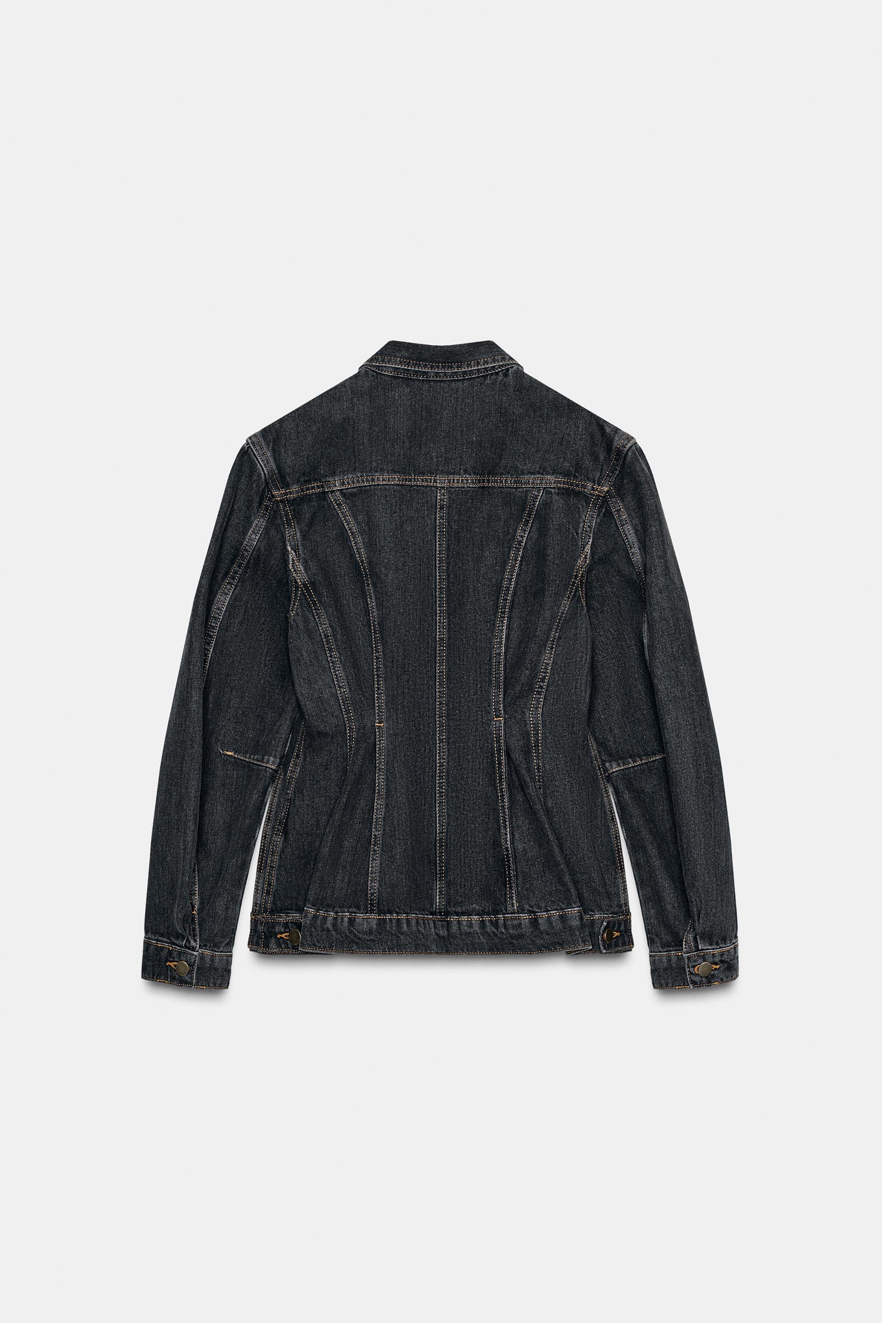 Figurbetonte Jeansjacke