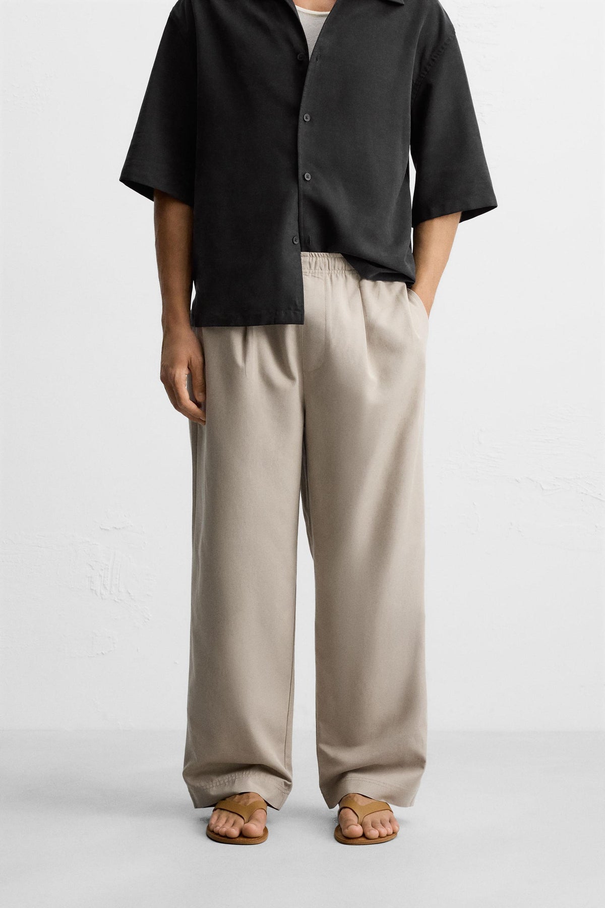 REGULAR FIT JOGGER WAIST TROUSERS - Image 2