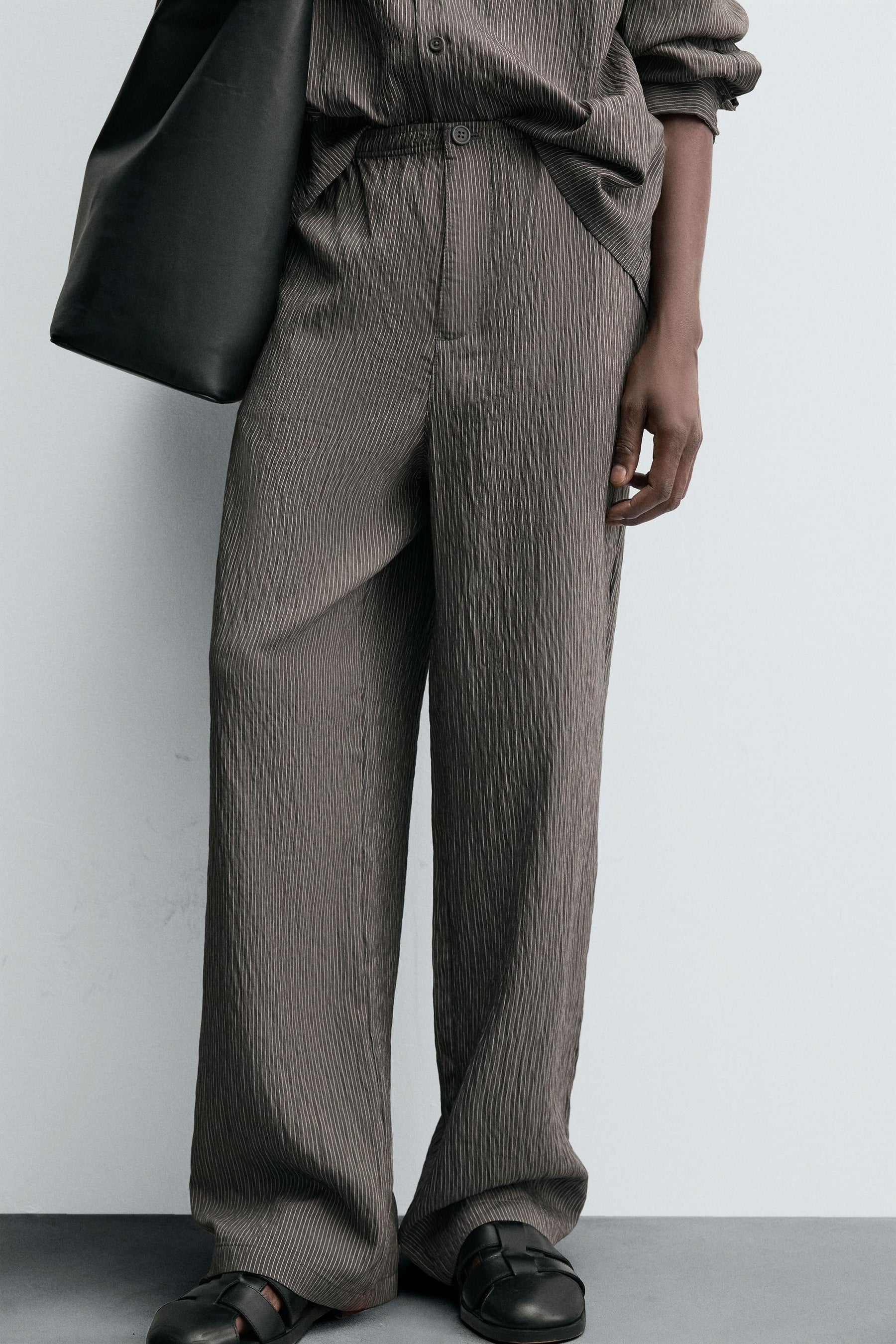 STRIPED WRINKLED-EFFECT FLOWING TROUSERS - Image 5