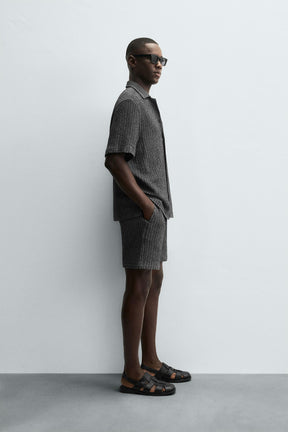 JACQUARD TEXTURED BERMUDA SHORTS - Image 4