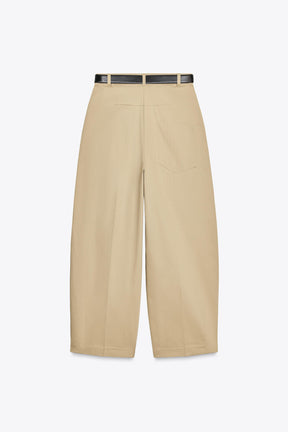 Hose mit Gürtel