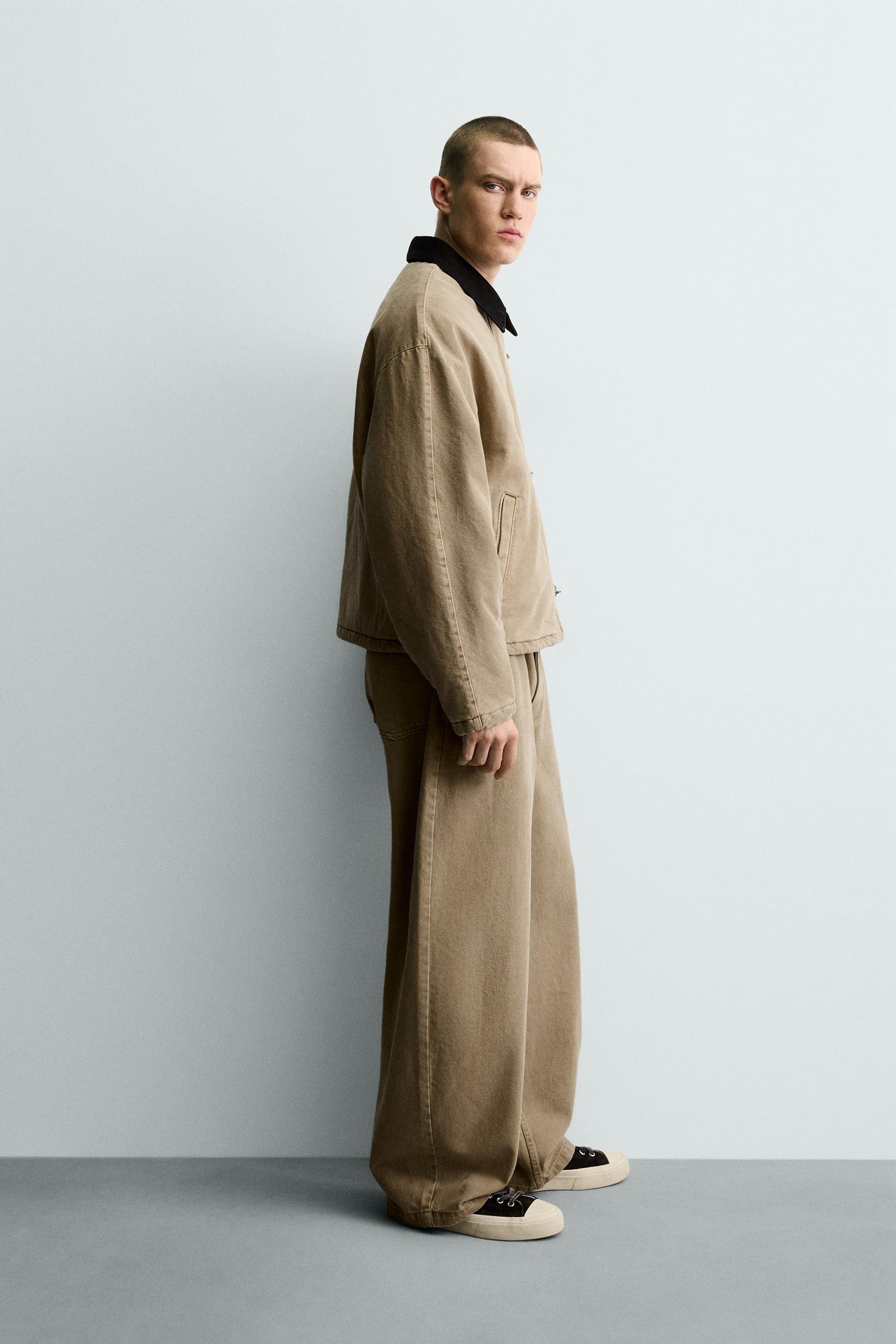 Jacke mit Knebelkragen