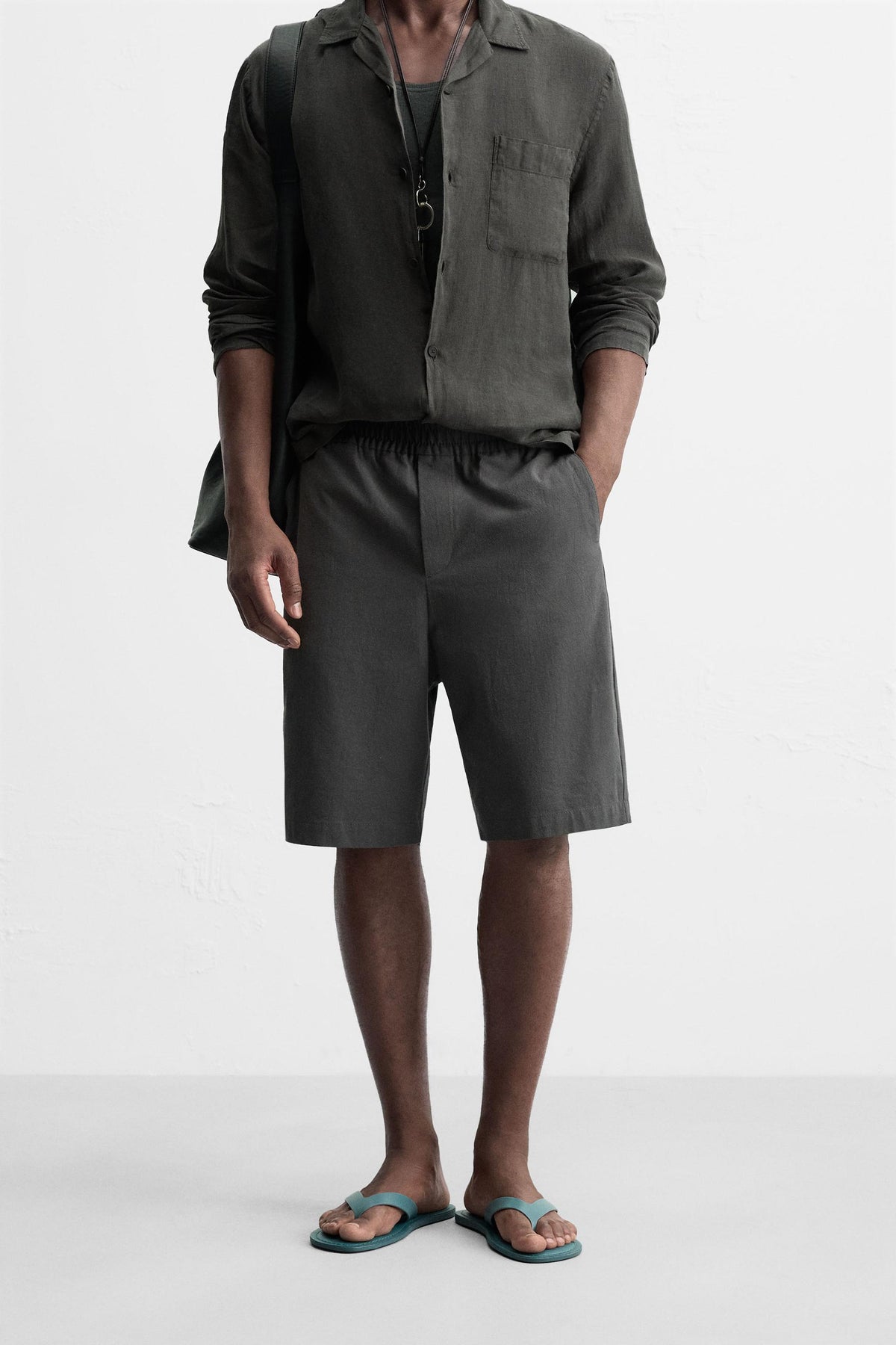 RELAXED FIT COTTON BERMUDA SHORTS - Image 2