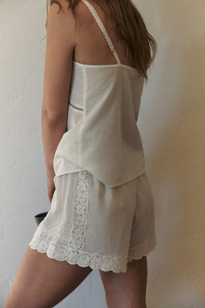 Besticktes, perlenbesetztes Trägertop