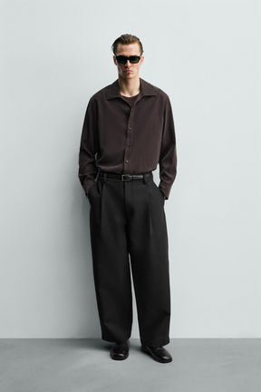 Fließendes, lässiges Hemd