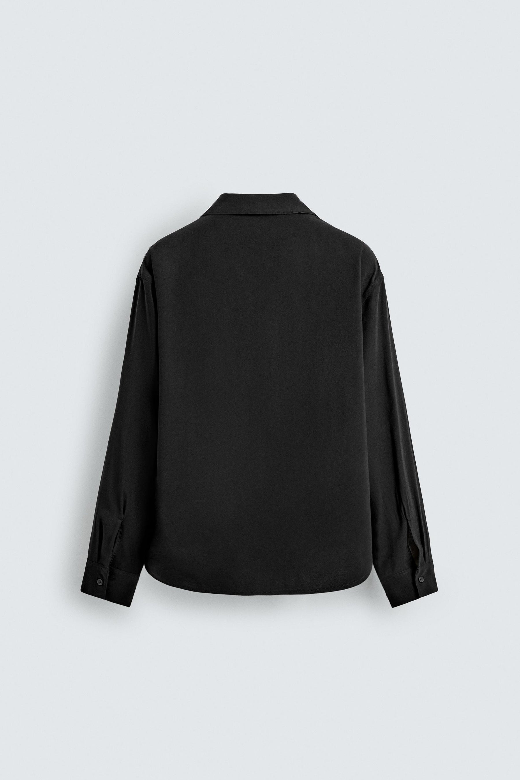 Fließendes, lässiges Hemd