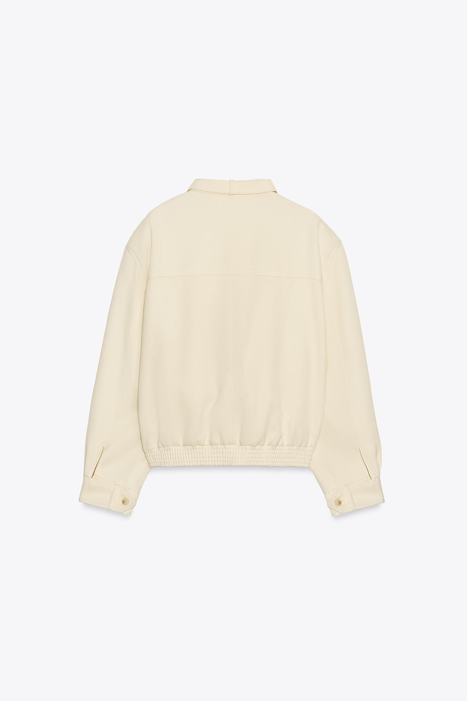 Modische Jacke mit Knöpfen