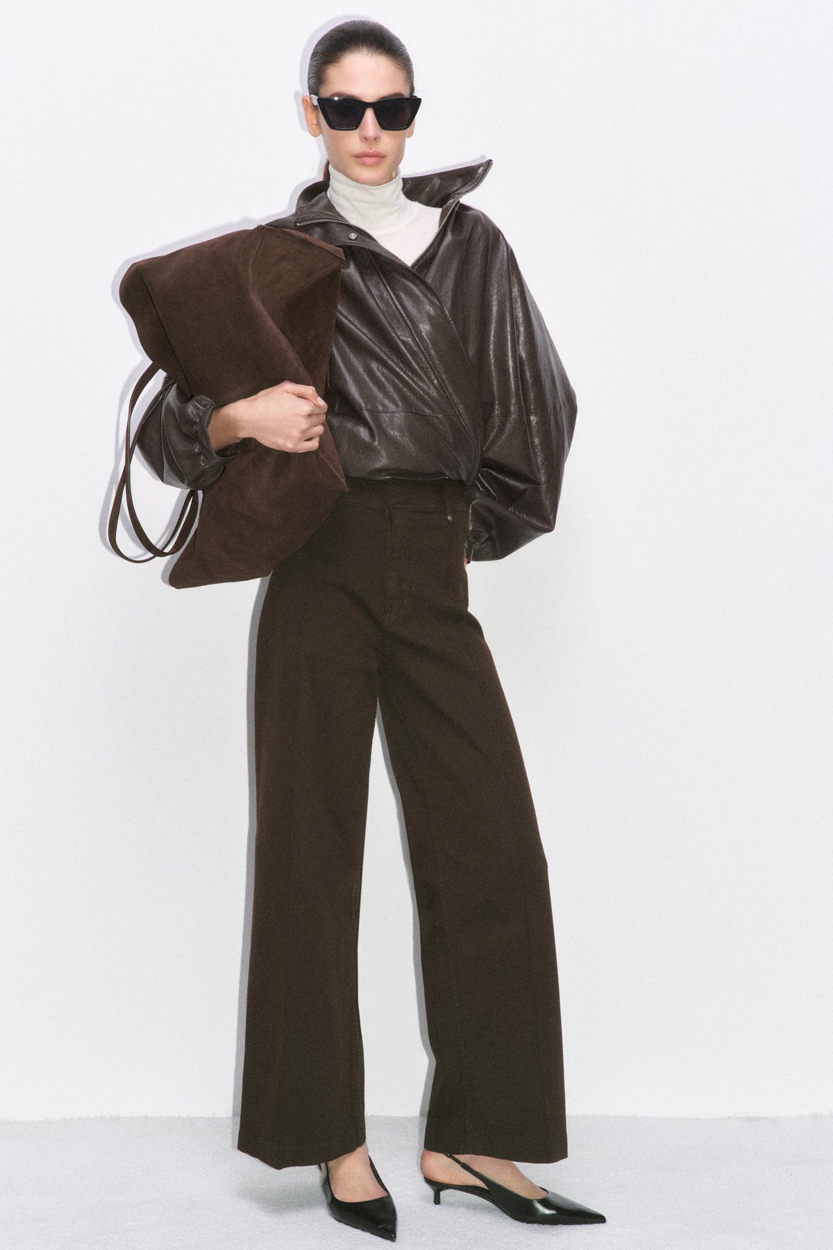 Tragetasche aus Wildleder