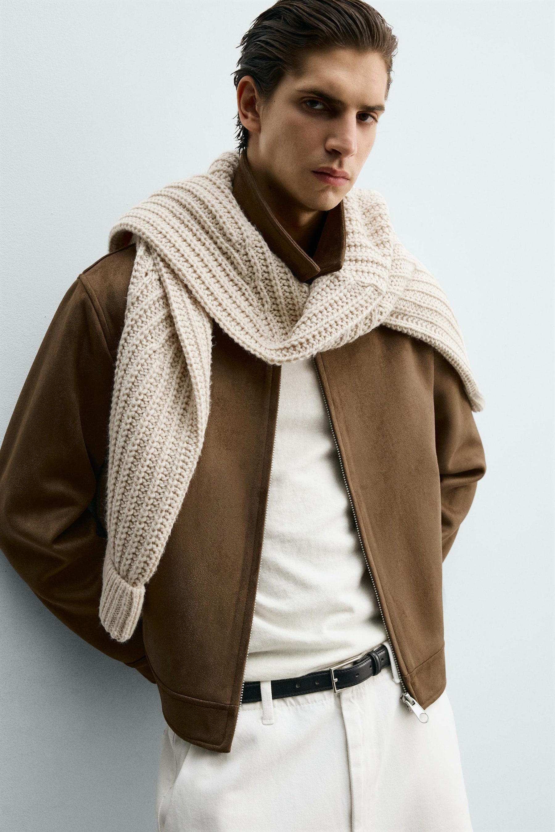 Kurze Jacke aus Wildlederimitat