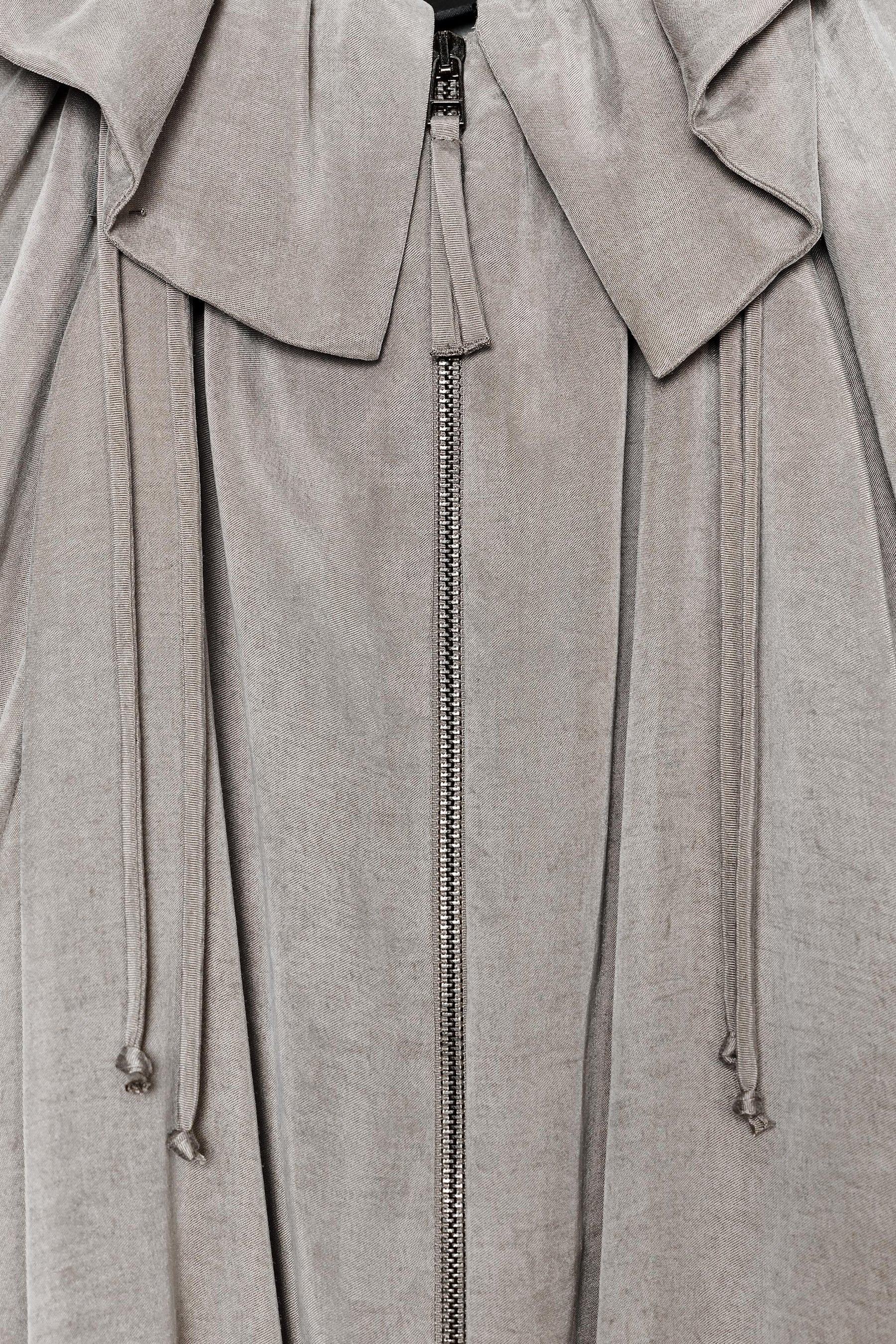 FLÜSSIGE BOMBERJACKE ZW