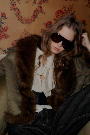 Bestickte, doppelseitige Jacke