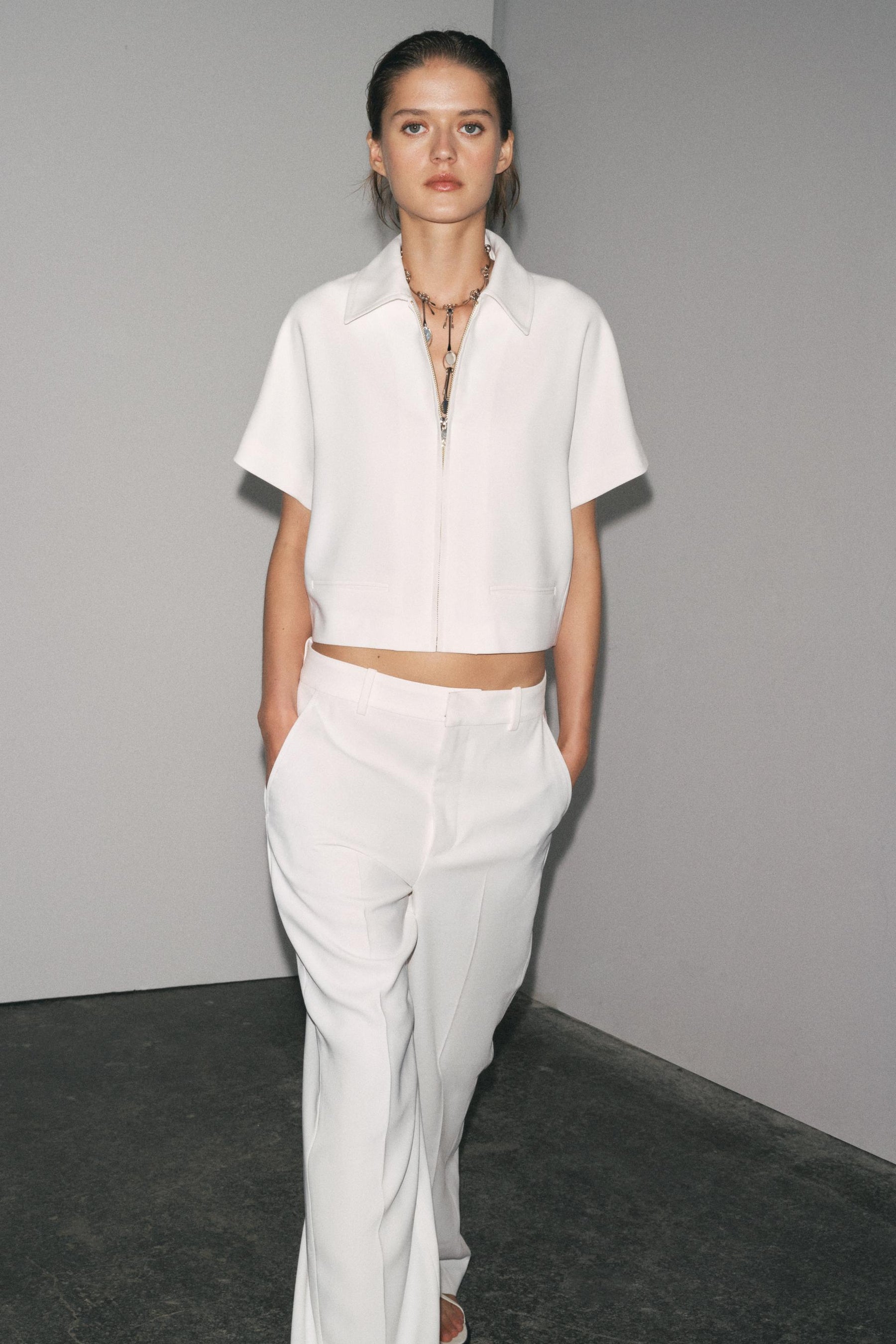 Kurze modische Jacke