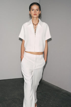 Kurze modische Jacke