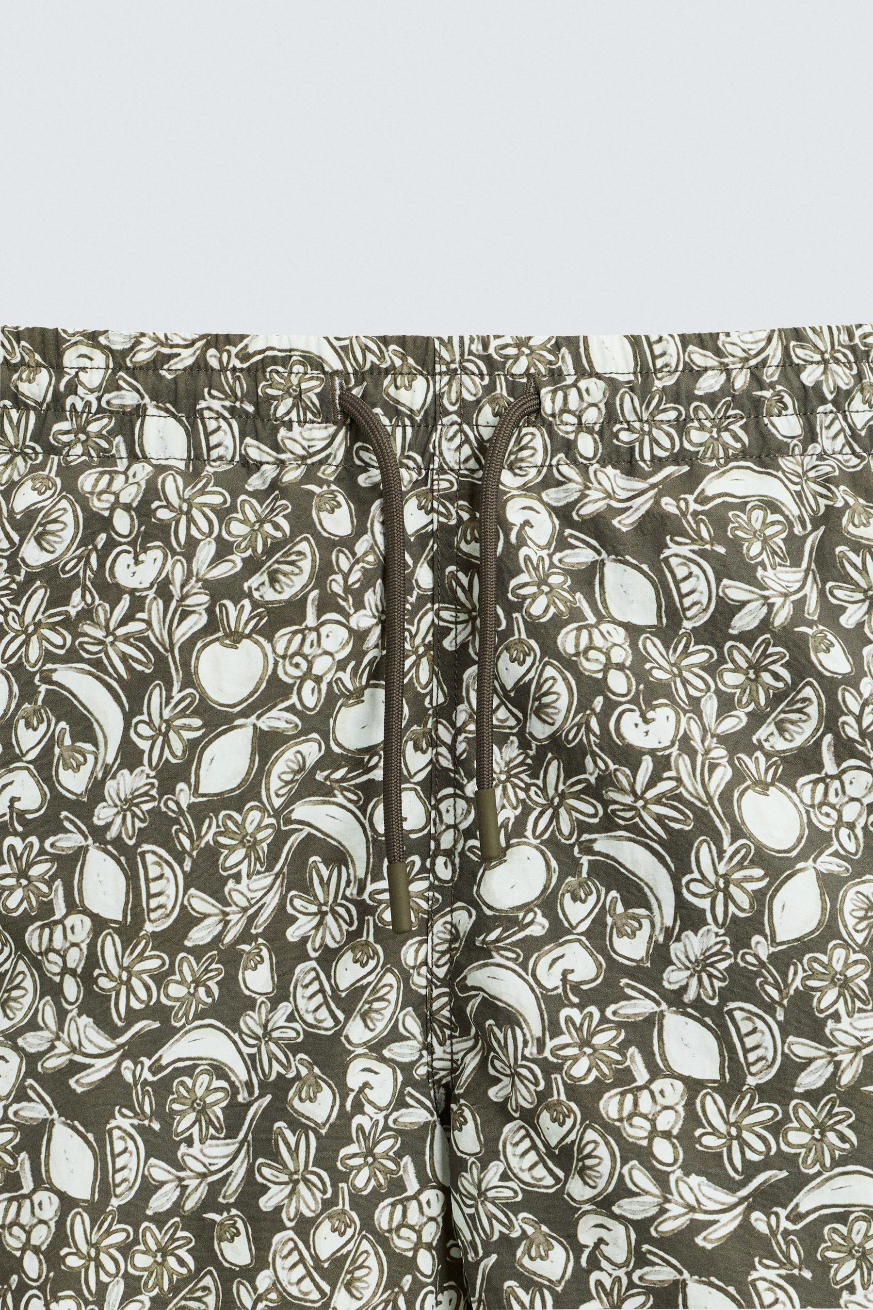 FRUIT PRINT MID-LENGTH SWIMMING TRUNKS - Image 3