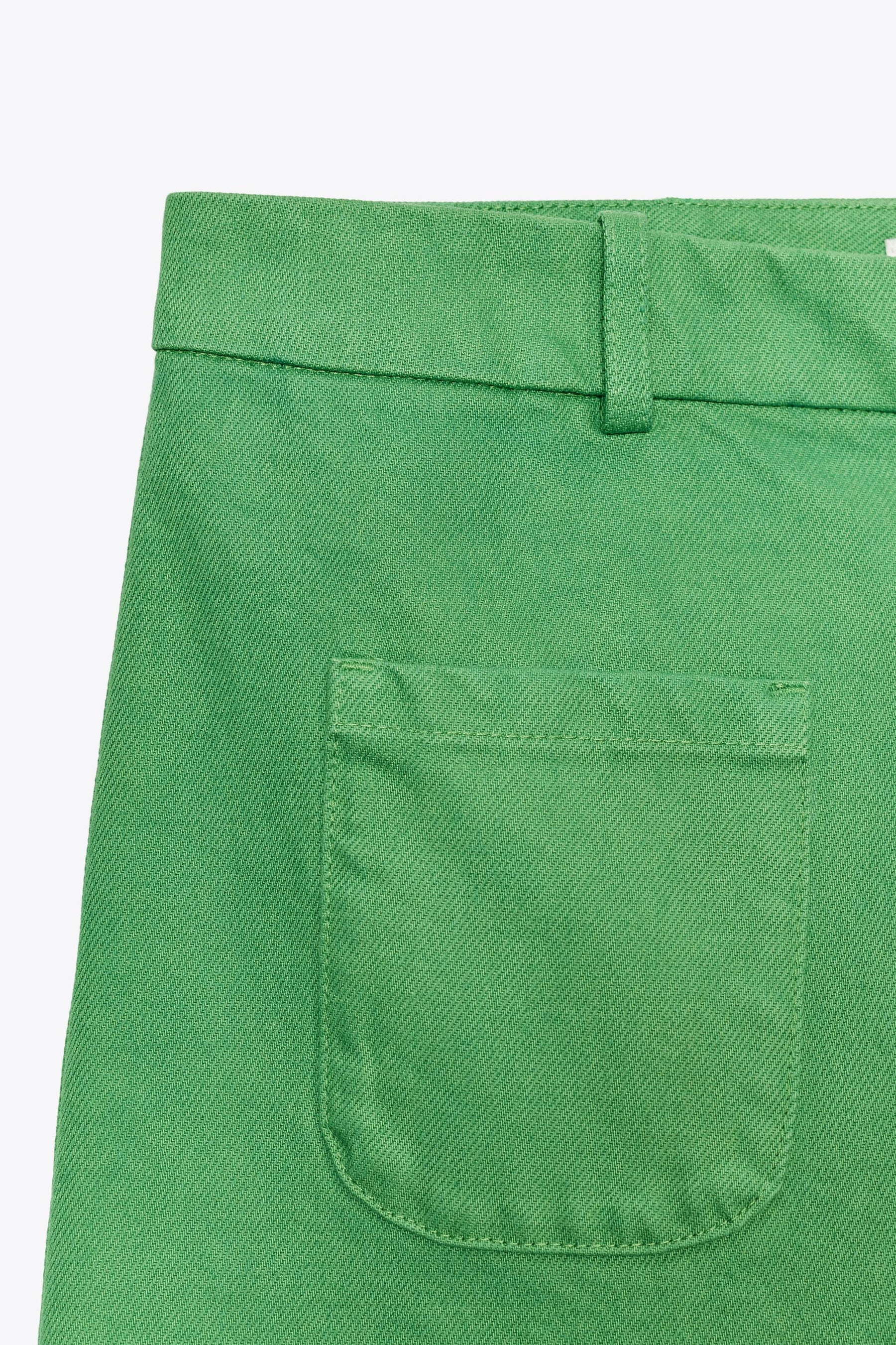 Hochtaillierte Hosen