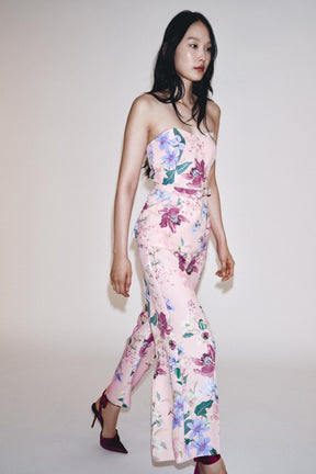 Hose mit Blumenmuster