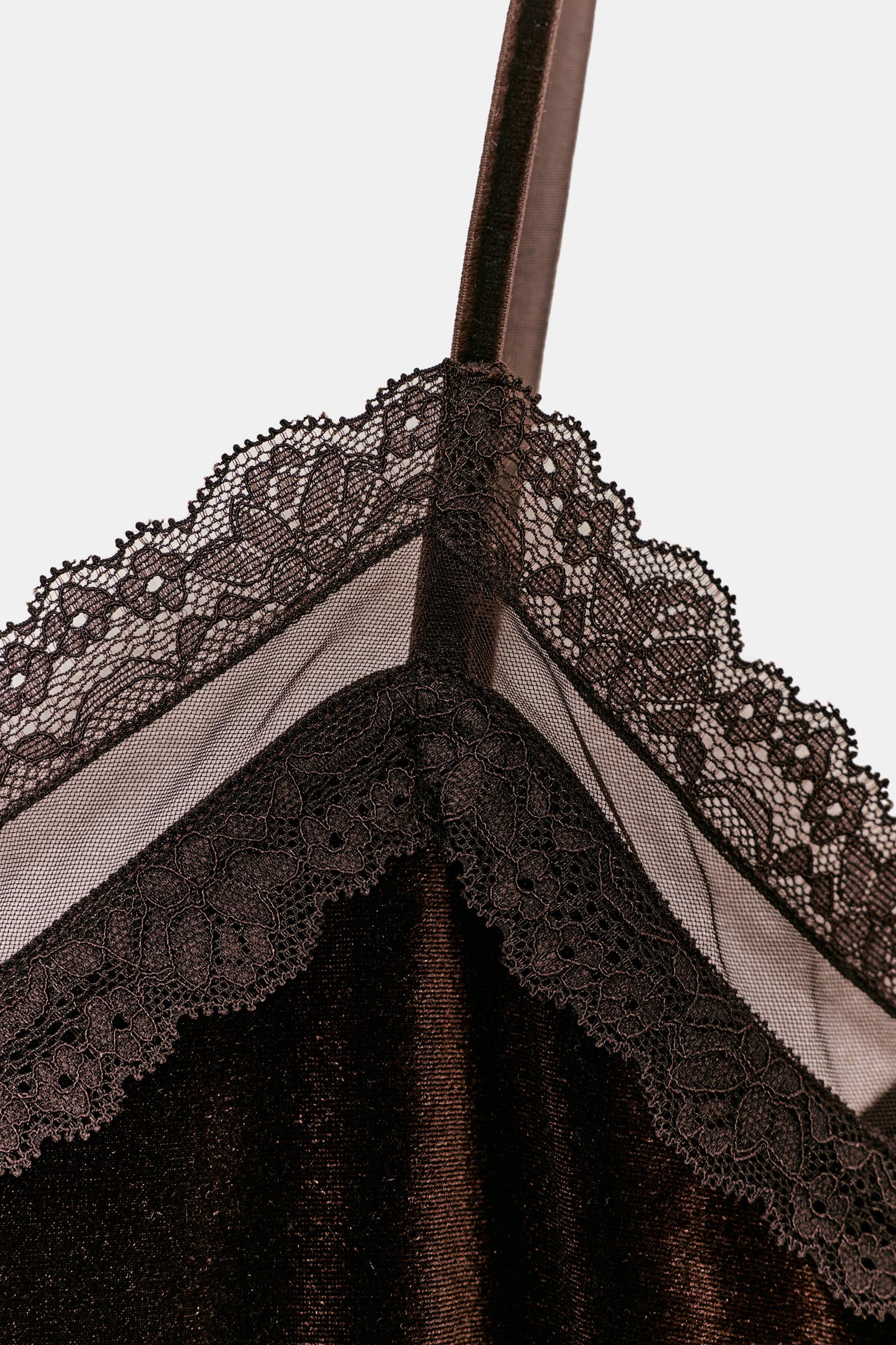 Samtspitzen-Camisole