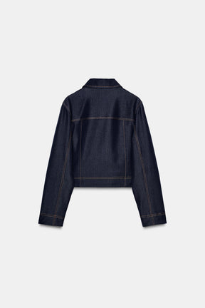 Jacke mit kontrastierenden Ziernähten