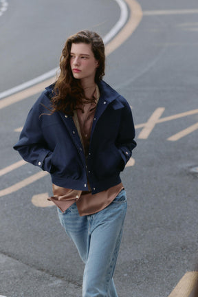 BOMBERJACKE MIT HOCHKRAGEN