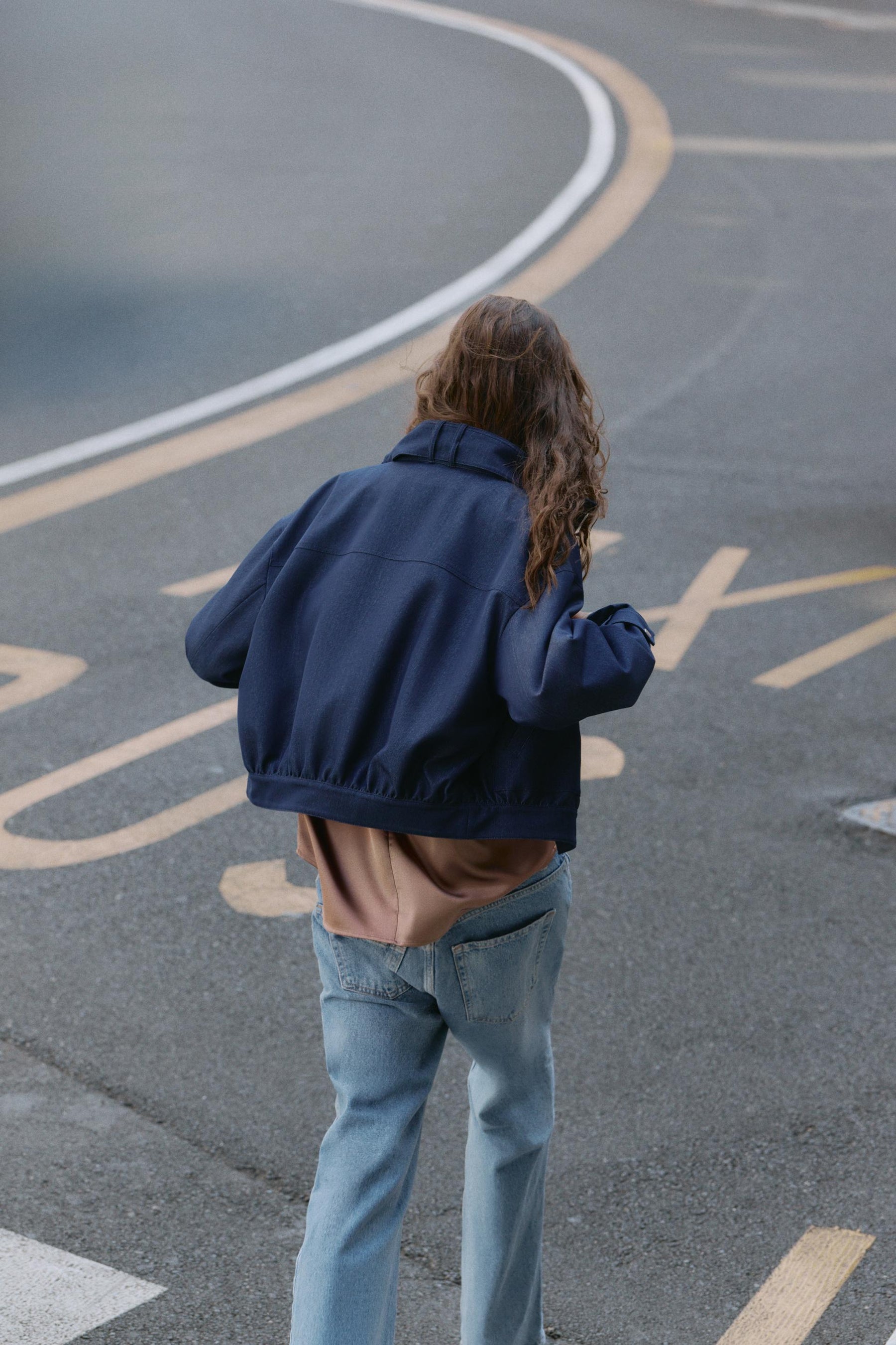 BOMBERJACKE MIT HOCHKRAGEN