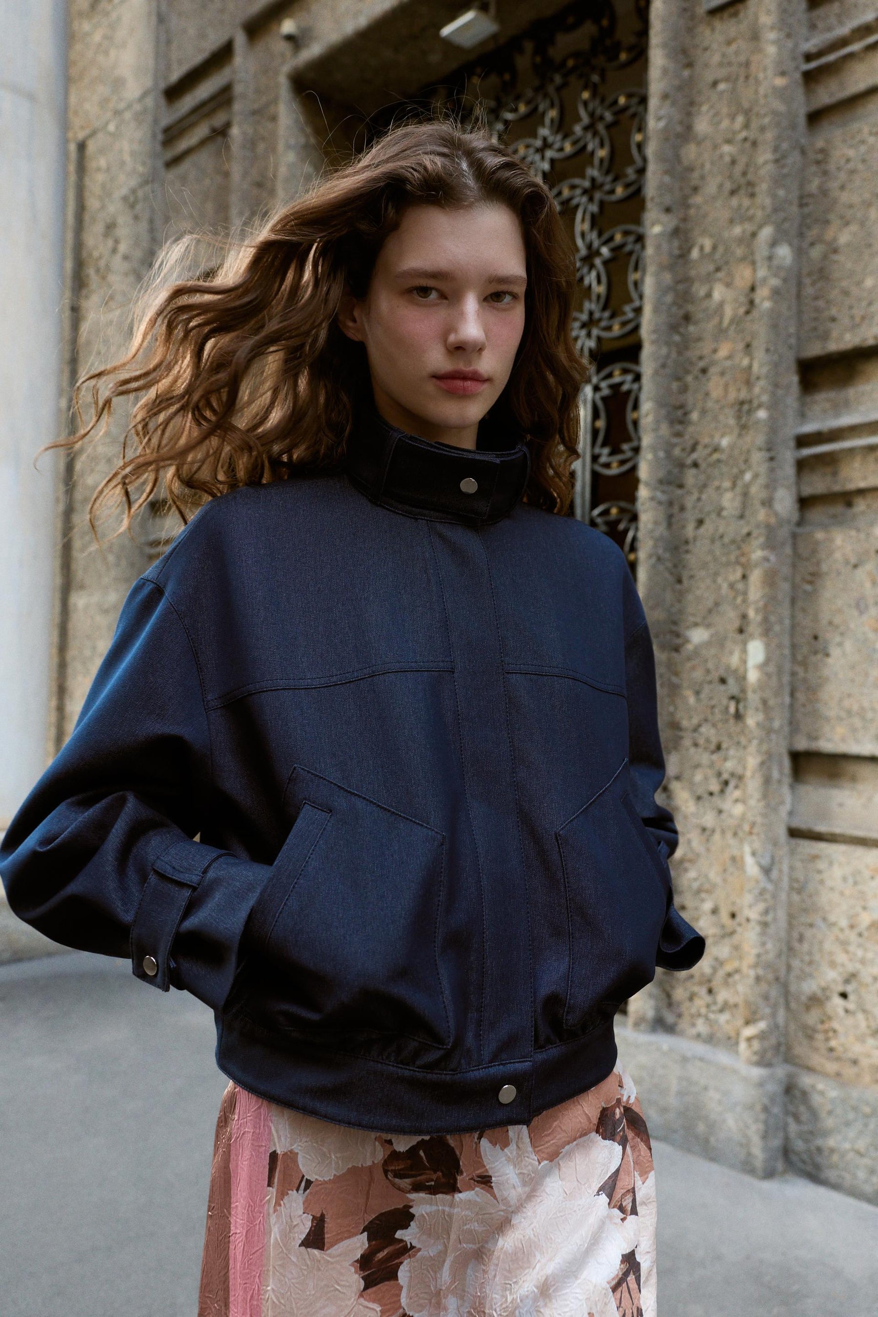 BOMBERJACKE MIT HOCHKRAGEN