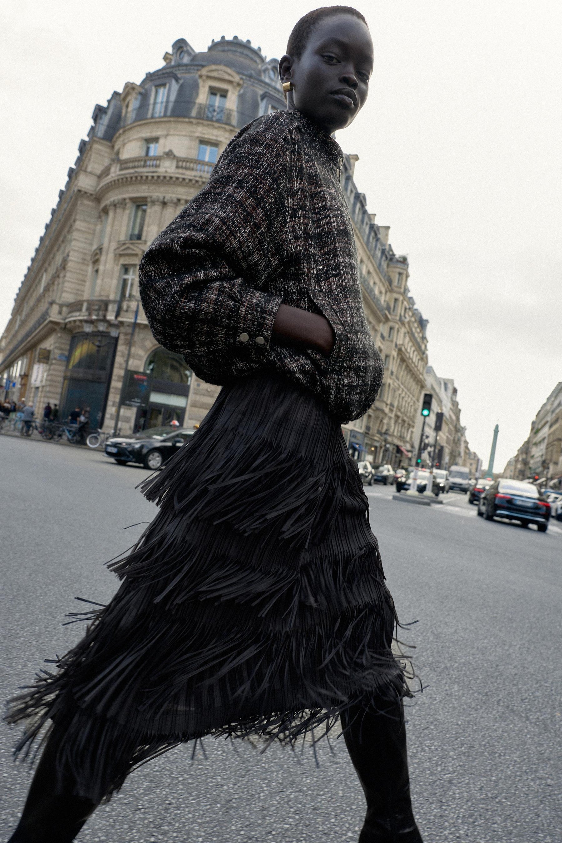 Bomberjacke mit metallischer Struktur