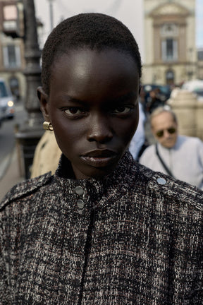 Bomberjacke mit metallischer Struktur