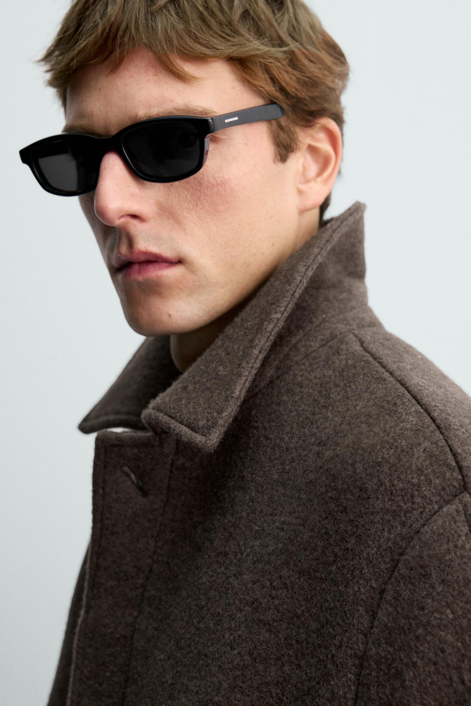 Zweireihiger Wollmantel