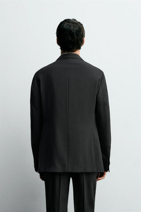 Zweireihiger Dinnerjacket