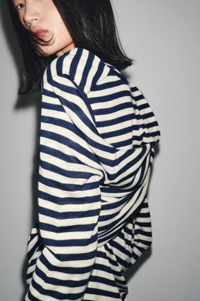 Gestreifter Strickpullover