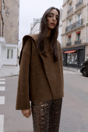 Strickjacke mit Schaldetails