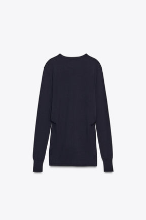 Strickpullover mit Knoten