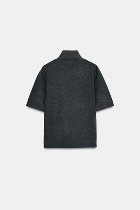 Perlenbesetzter Strickpullover