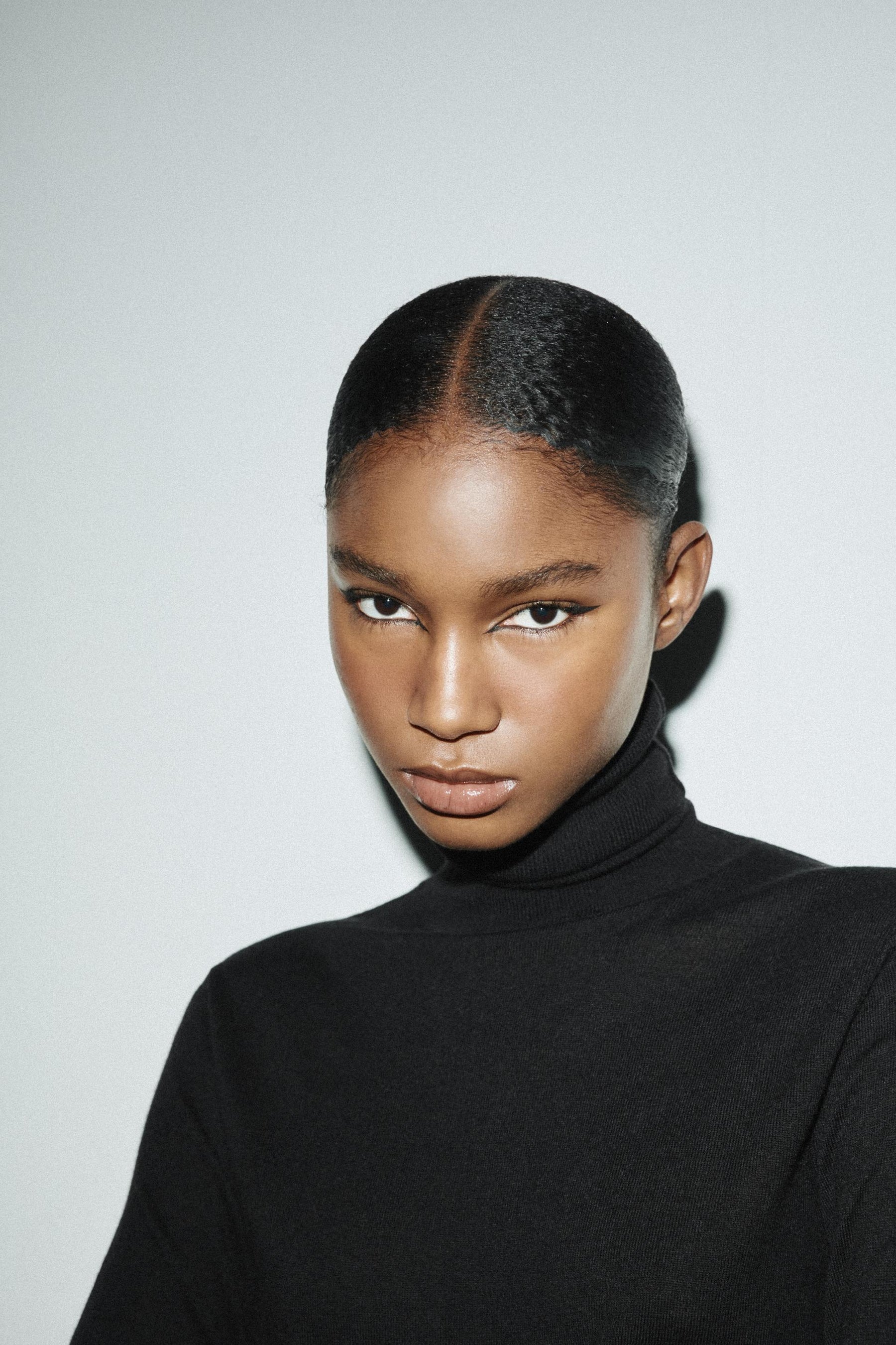 Wollpullover mit Stehkragen