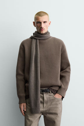 HIGH NECK TEXTURED JUMPER - Image 2