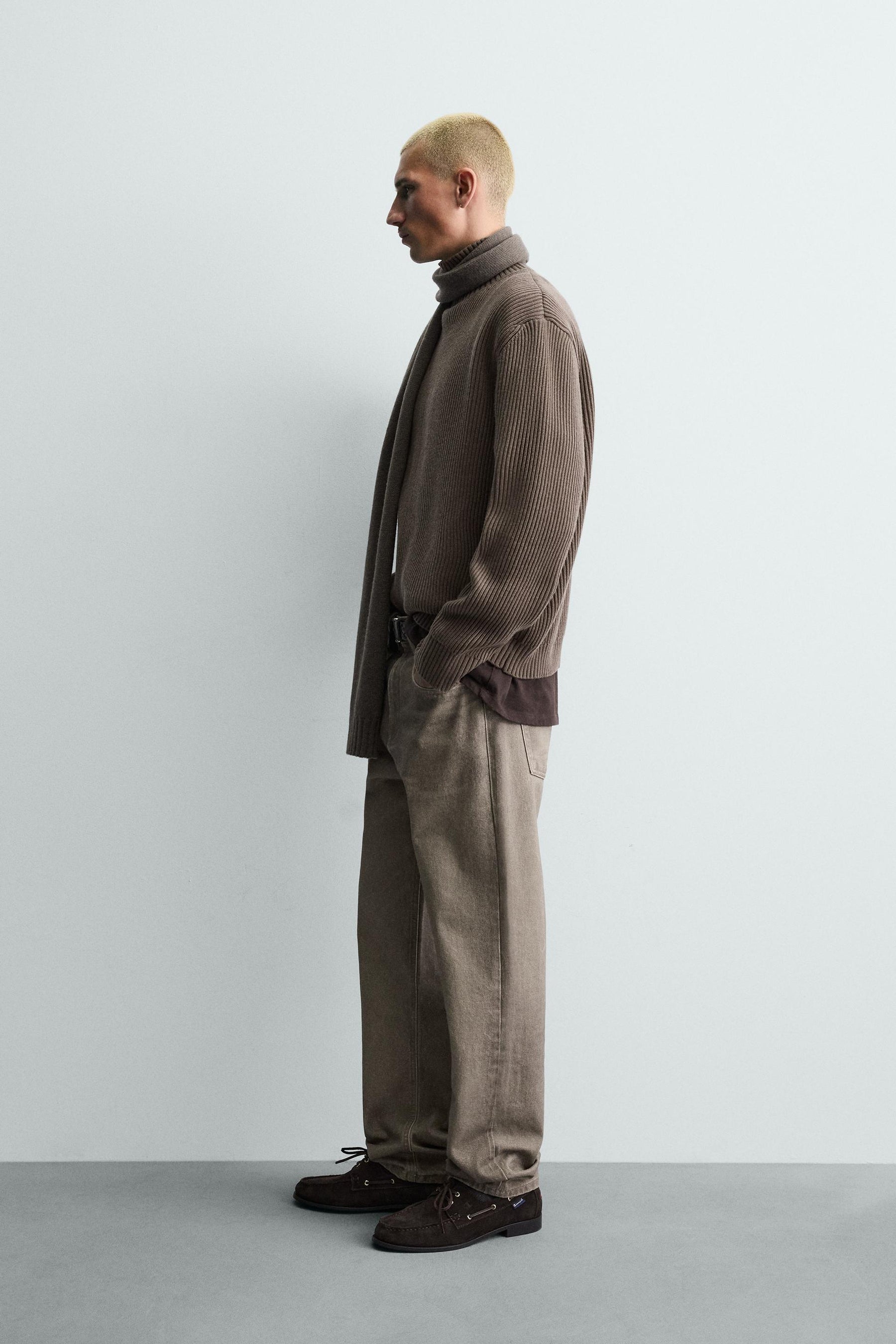 HIGH NECK TEXTURED JUMPER - Image 4