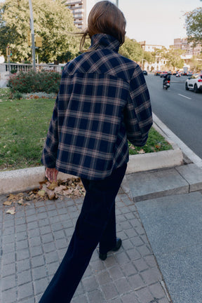 Karierte Daunenjacke